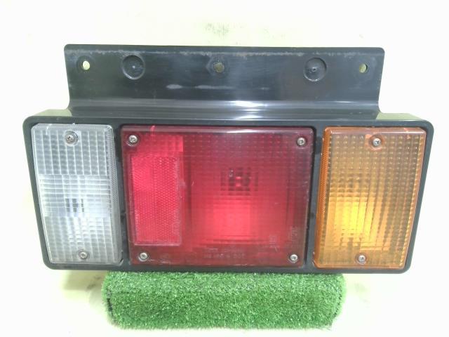 日産 アトラス 右テールランプ （520369-1550-0）｜シマ商会