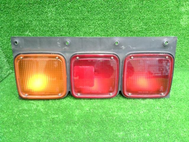 日野 レンジャー 左テールランプ （630334-1560-0）｜シマ商会