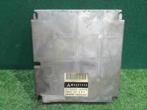 キャンター4M系のエンジンコンピューターME195204です キャンター4M系のエンジンコンピューターME195204です 三菱