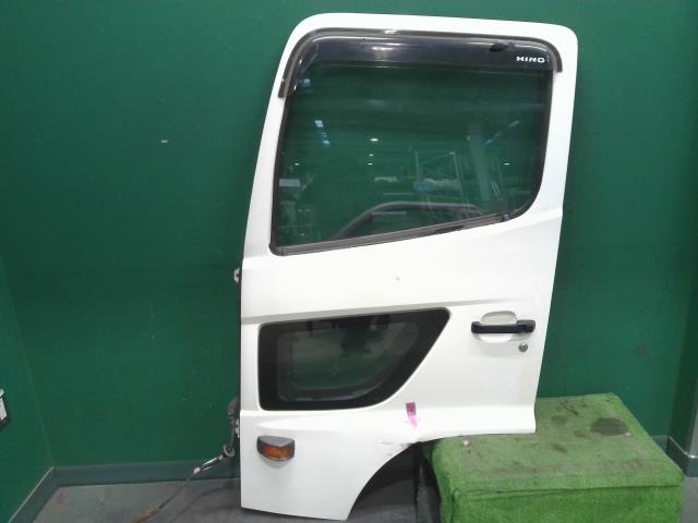 日野 レンジャー 左FドアASSY （630458-1320-0）｜シマ商会