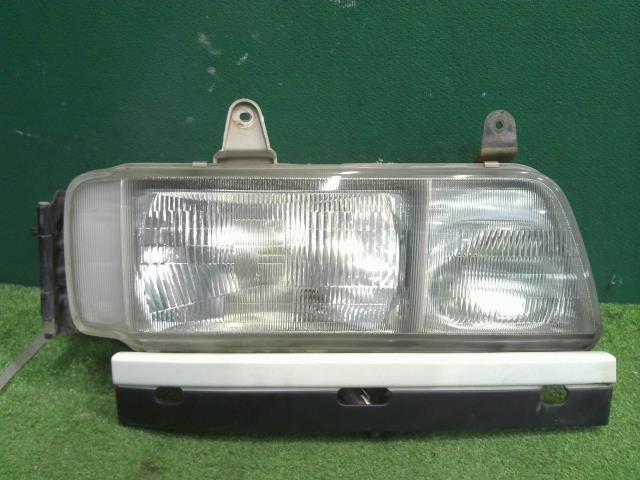 いすゞ　ISUZU　フォワード　ヘッドライト 楽天市場】いすゞ 07フォワード 純正タイプ LEDプロジェクター