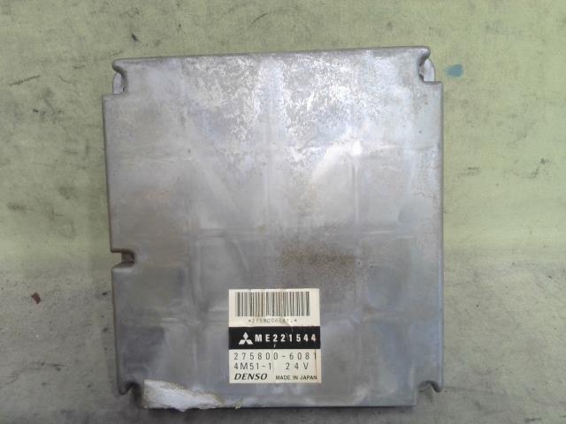 キャンター4M系のエンジンコンピューターME195204です 三菱ふそう 純正 キャンター 《 FE74BV 》 エンジン