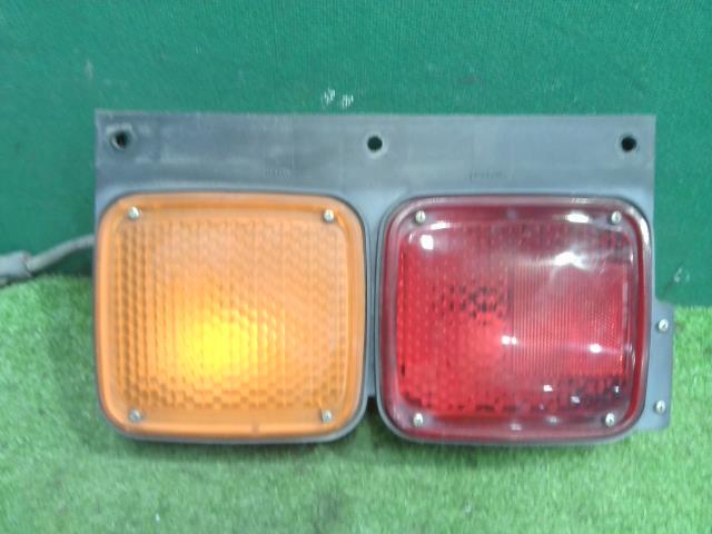 日産UD コンドル 右テールランプ （620210-1550-0）｜シマ商会