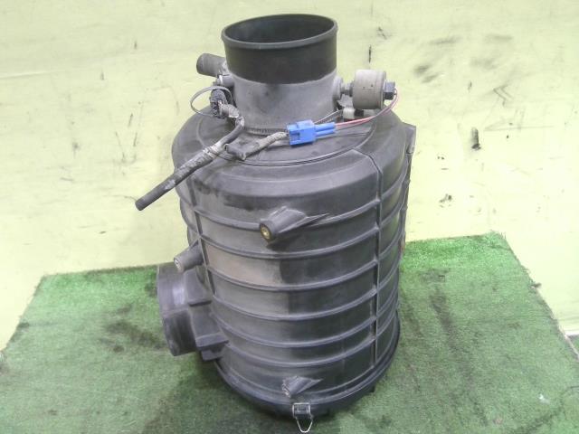 いすゞ フォワード エアクリーナーASSY （600652-2905-0）｜シマ商会