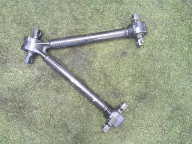 いすゞ いすゞ大型車 Vロッド リア側 （700160-5900-1）｜シマ商会