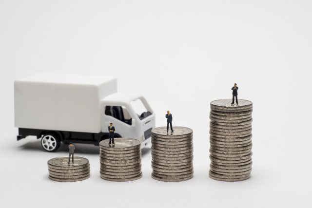 トラックとお金