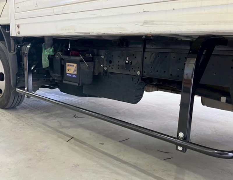 キッチンカーにしたボディ載せ替え事例